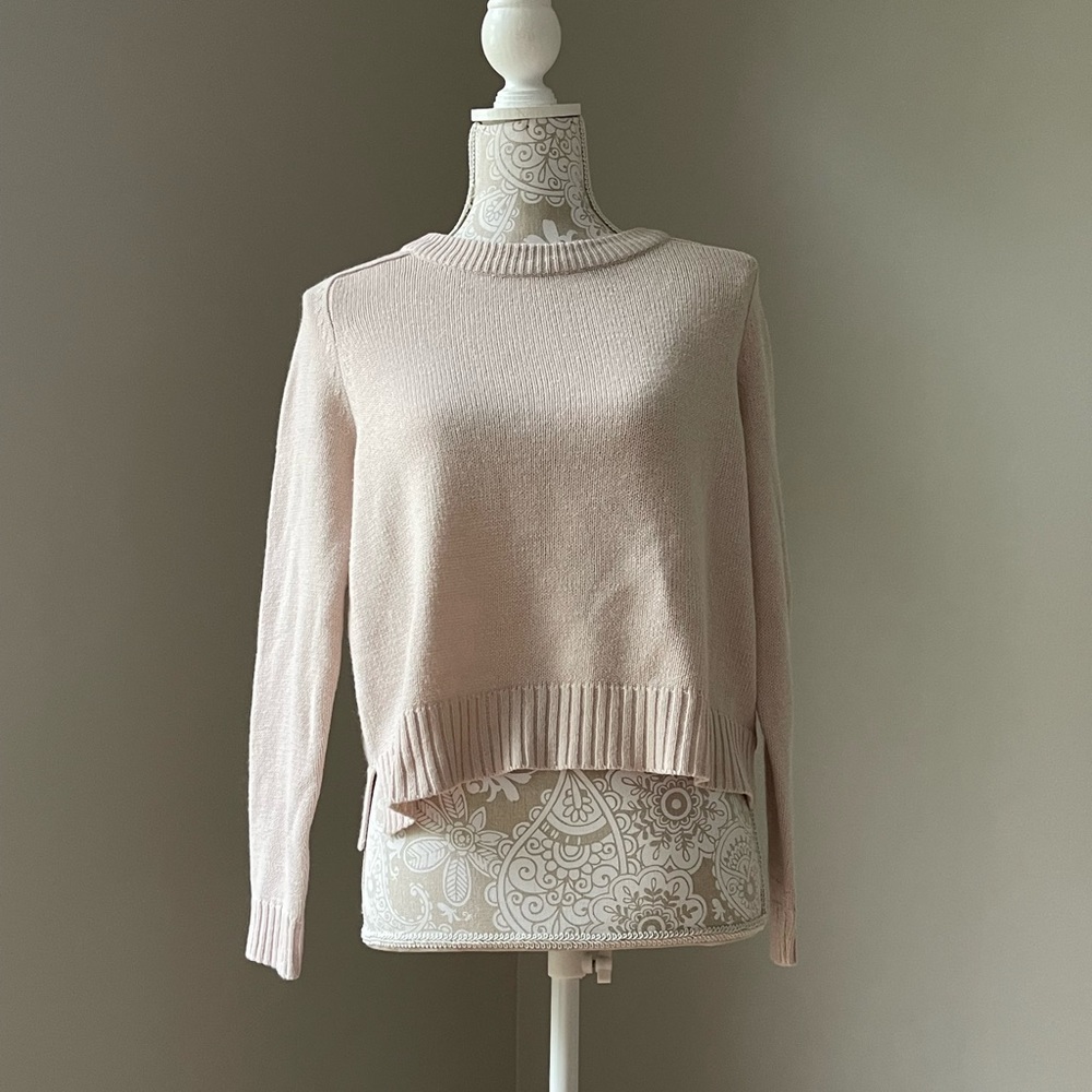 Soft pink cropped sweater